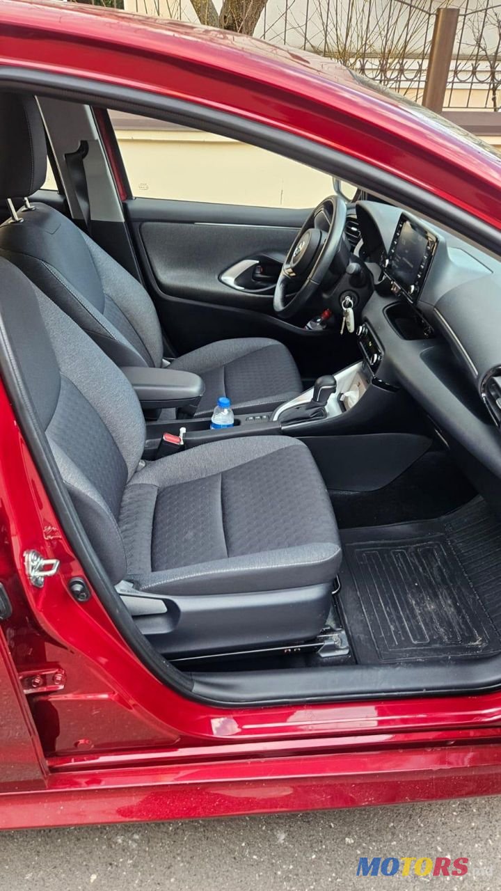 2021' Toyota Yaris photo #6
