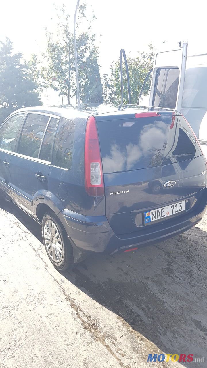 2010' Ford Fusion photo #3