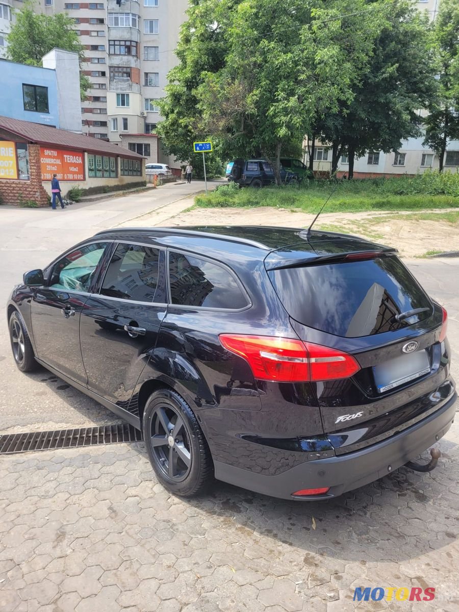 2016' Ford Focus photo #2