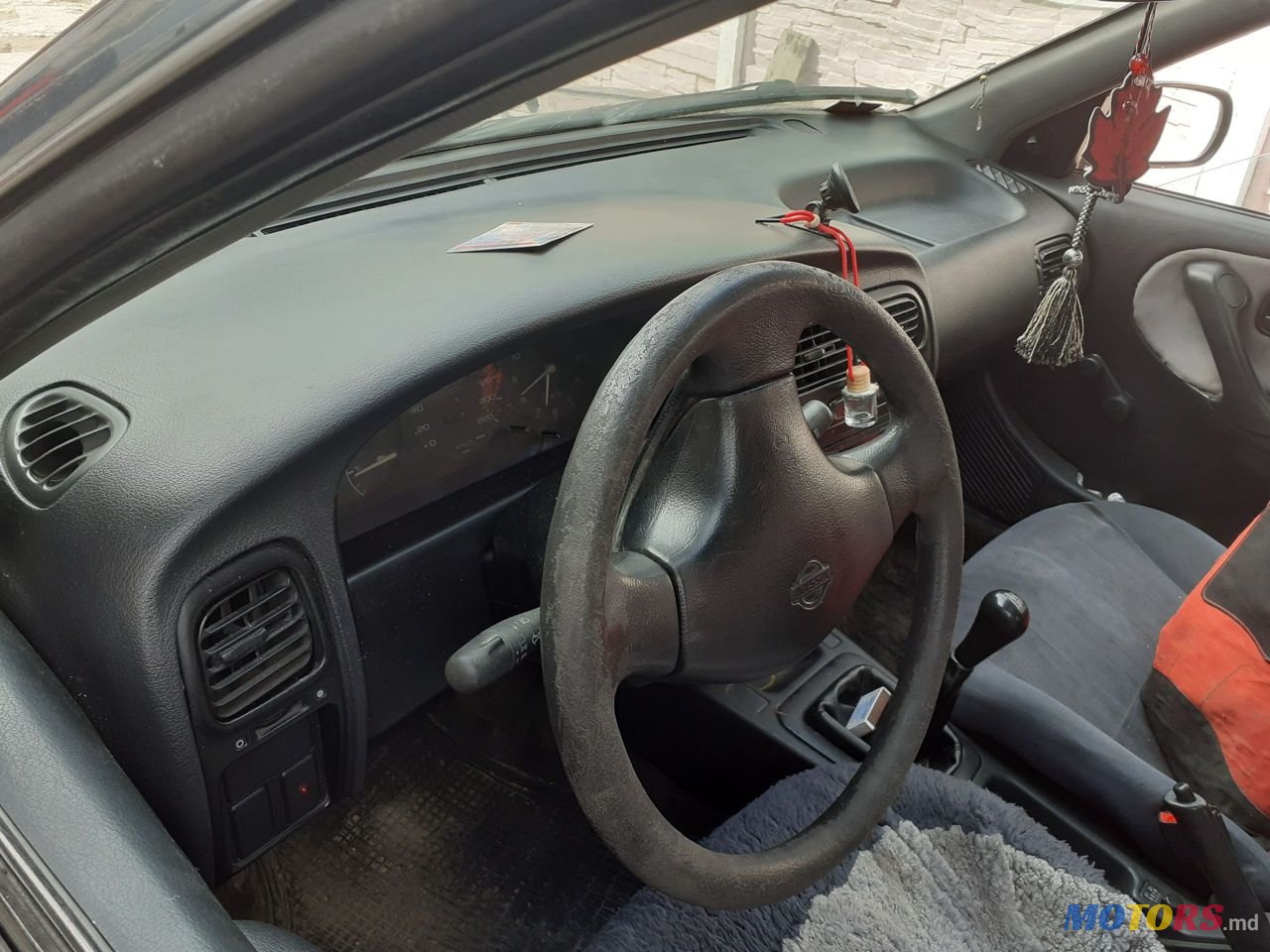 1993' Nissan Primera photo #4