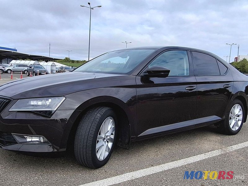 2015' Skoda Superb photo #2