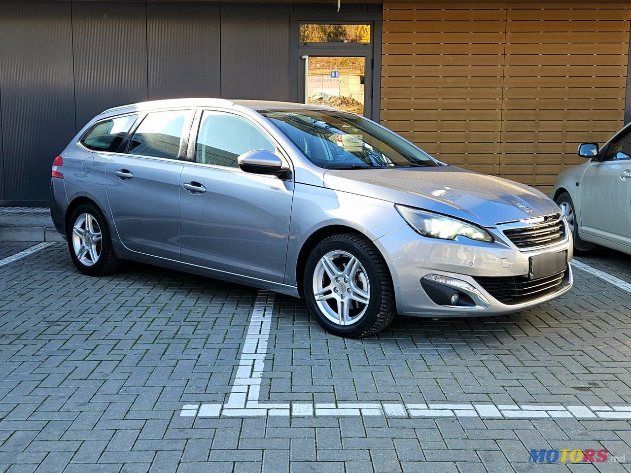 2015' Peugeot 308 photo #4