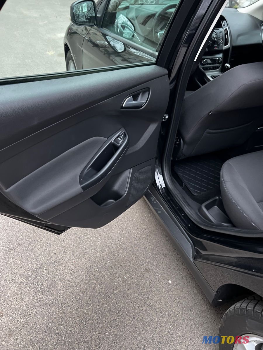 2014' Ford Focus photo #5