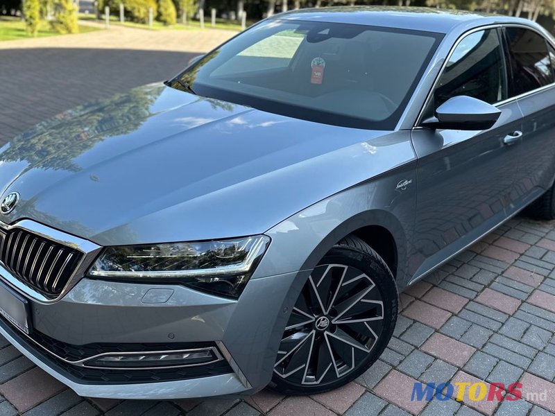 2019' Skoda Superb photo #1