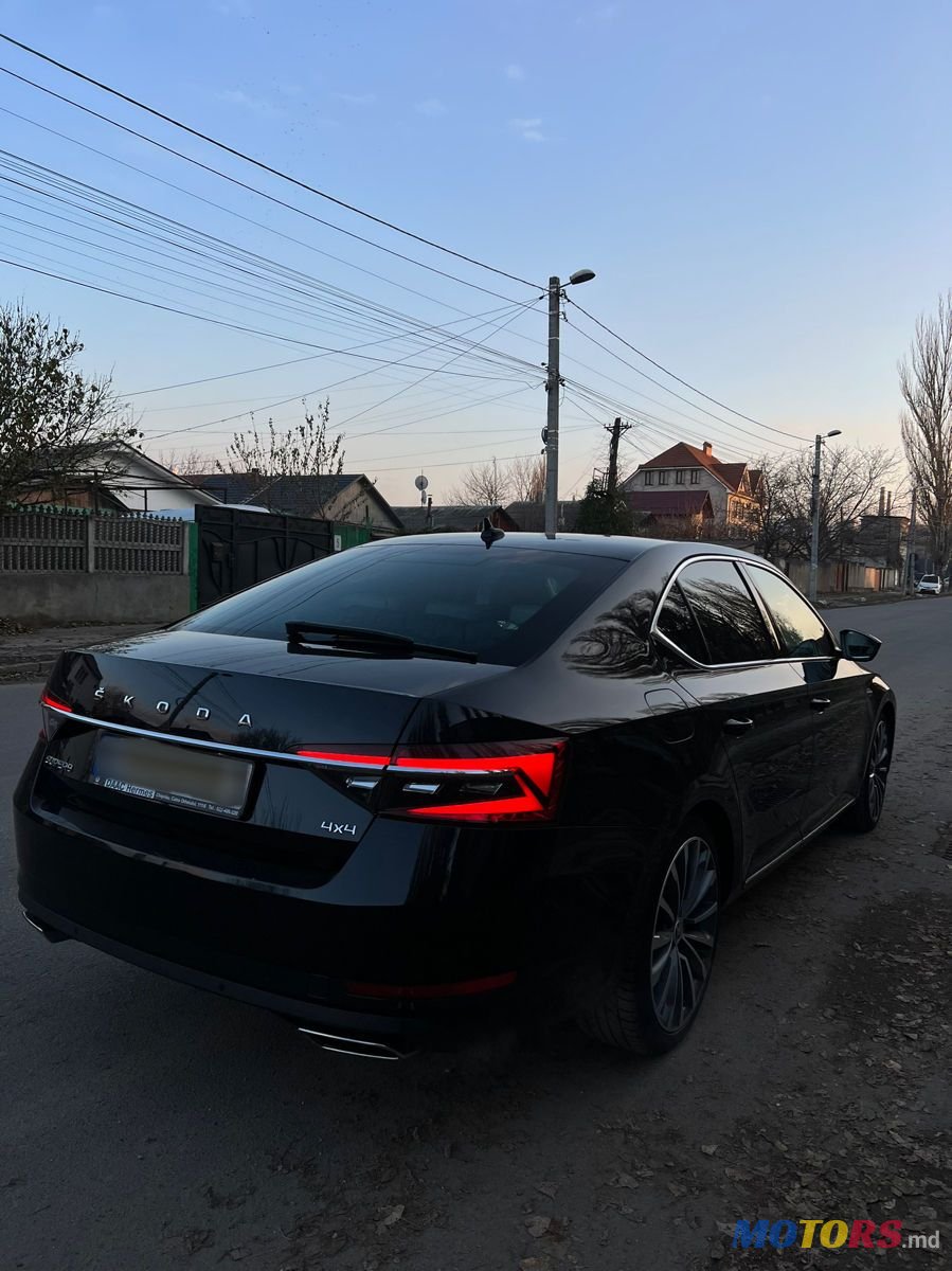 2020' Skoda Superb photo #4