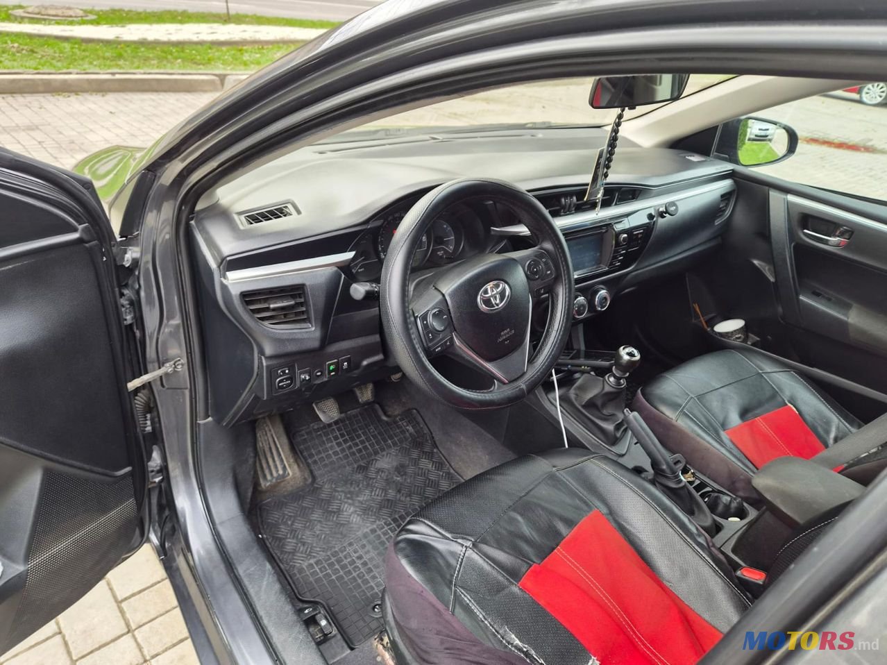 2014' Toyota Corolla photo #1