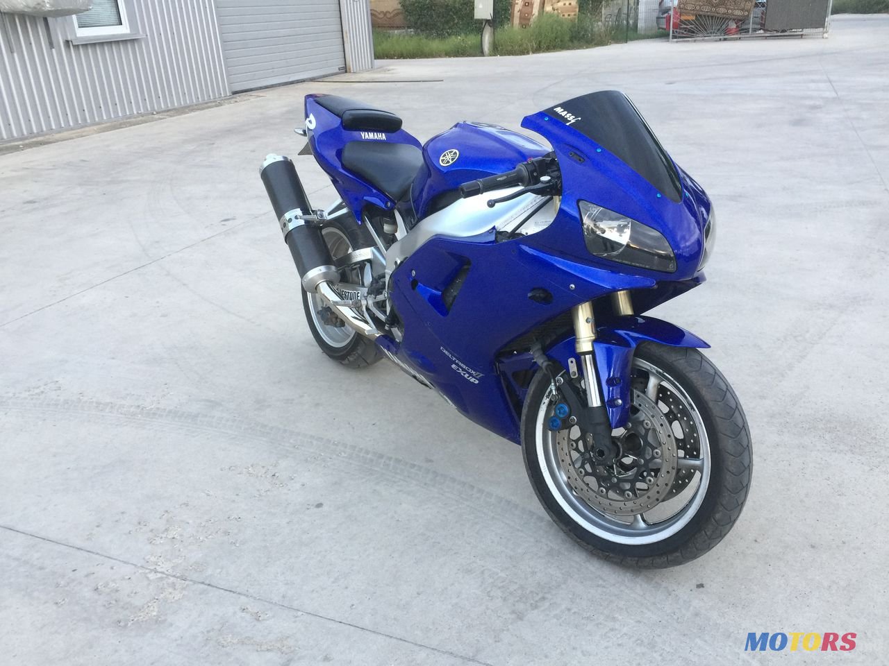 2000' Yamaha YZF R1 photo #1