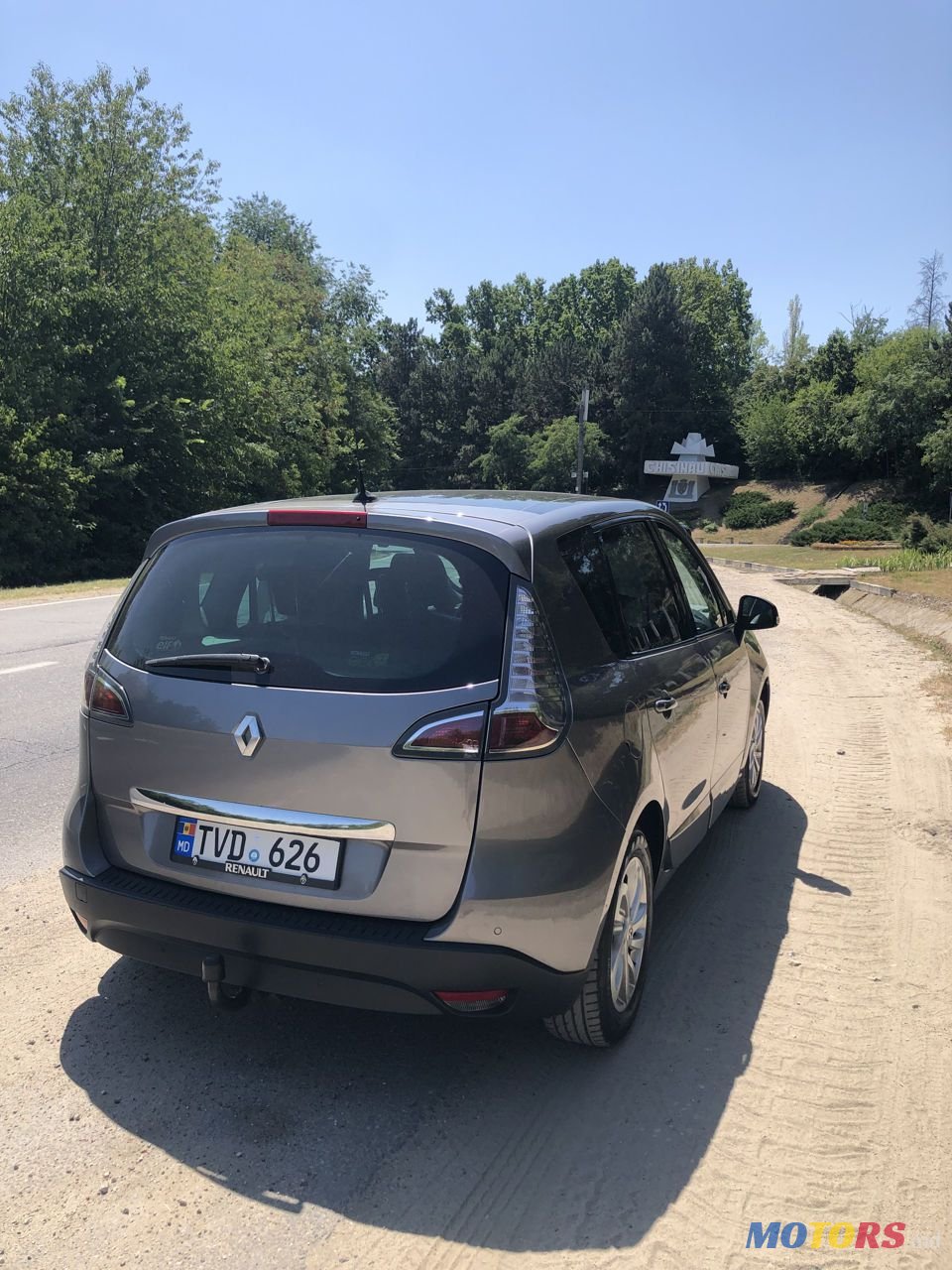 2013' Renault Scenic photo #4