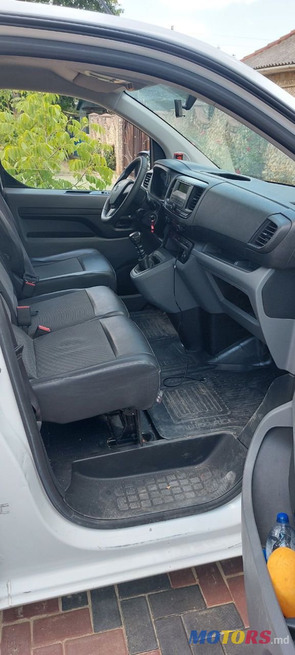 2016' Toyota Proace photo #5