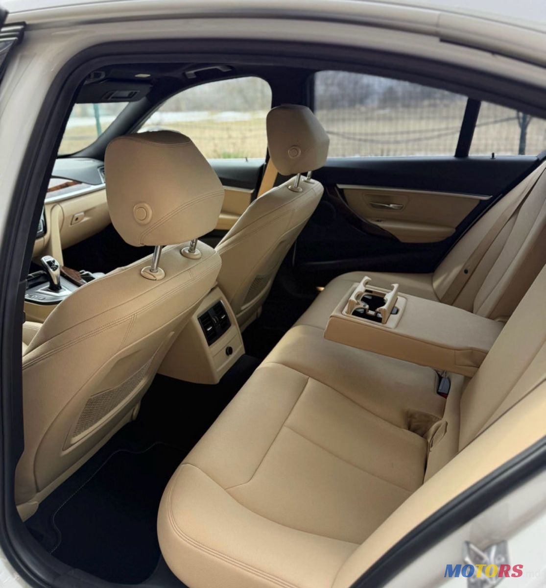 2017' BMW 3 Series photo #6