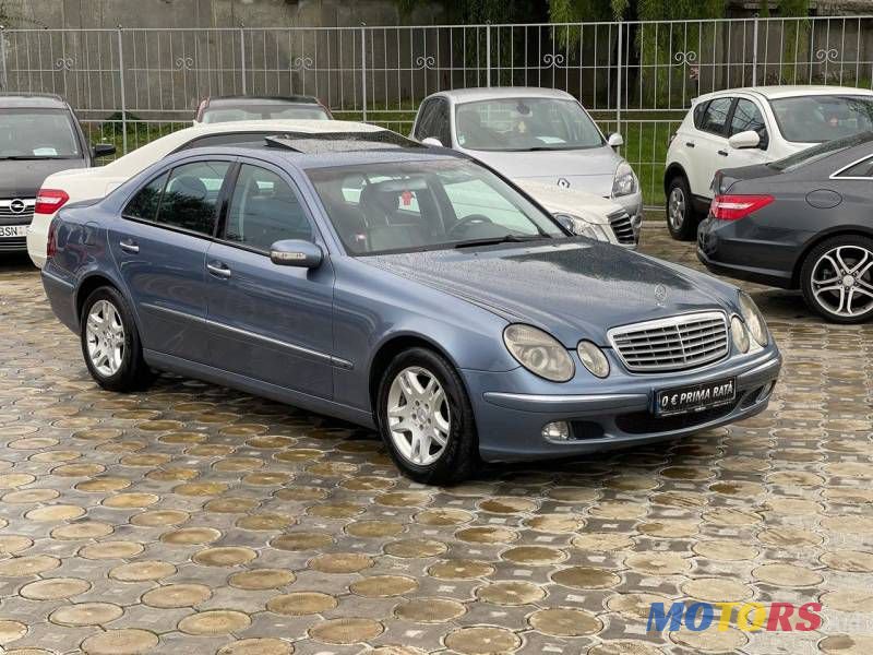 2004' Mercedes-Benz E photo #1