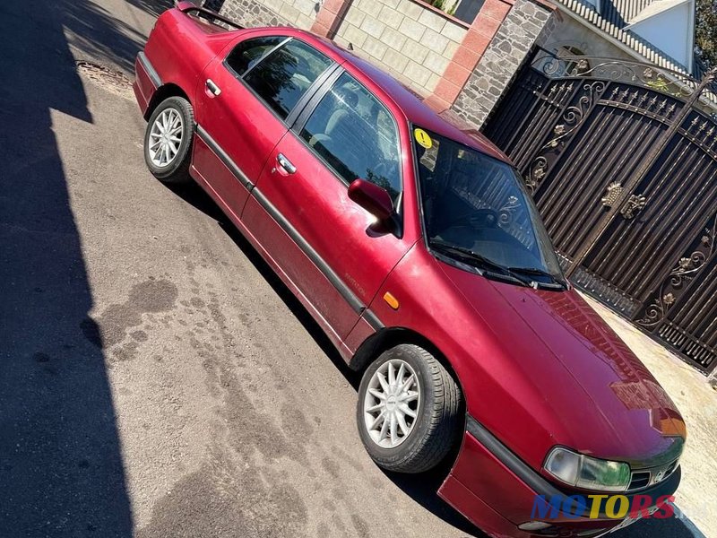 1996' Nissan Primera photo #2