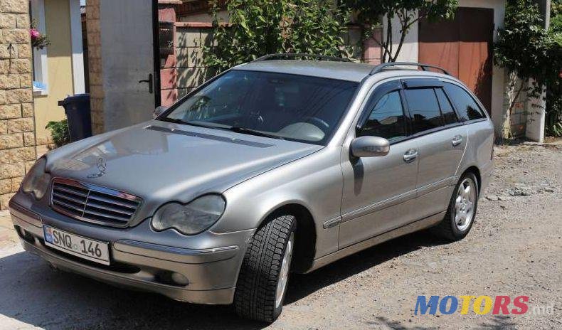 2002' Mercedes-Benz C photo #1