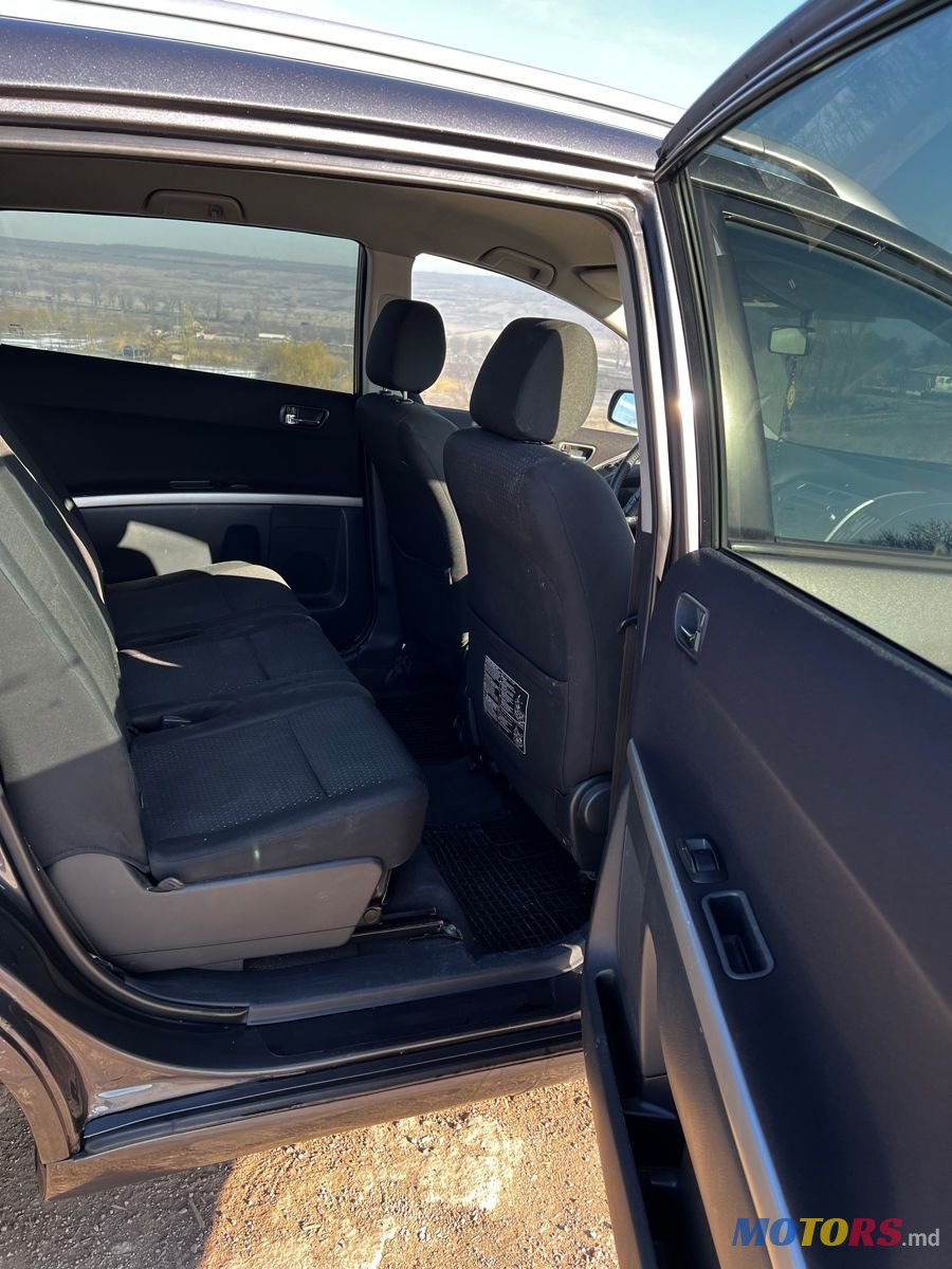 2007' Toyota Corolla Verso photo #4