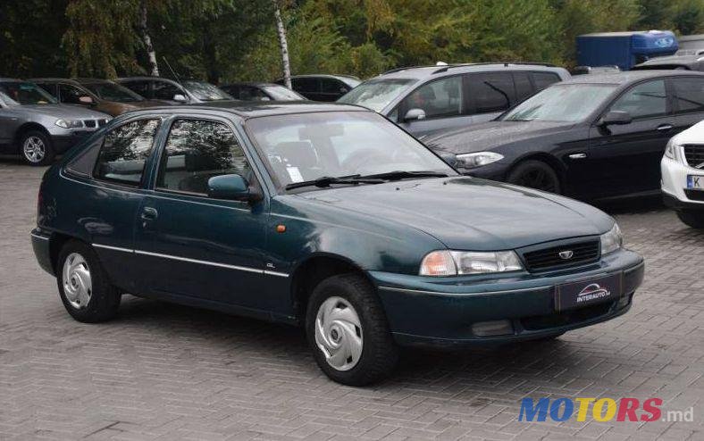 1997' Daewoo Nexia photo #1