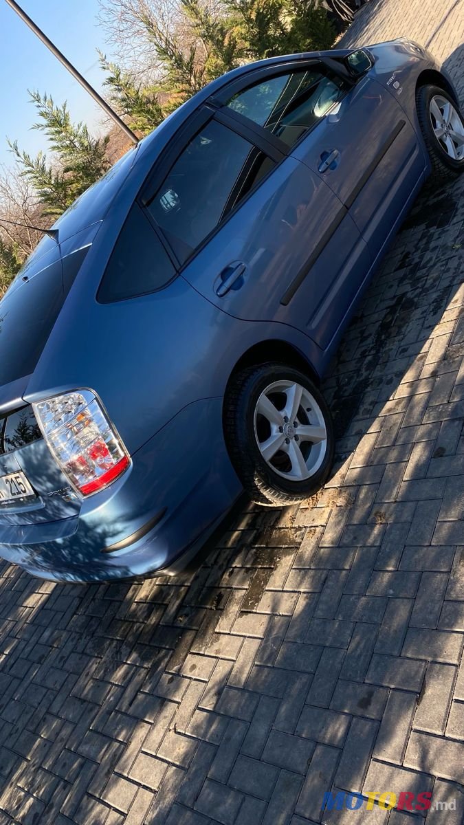 2006' Toyota Prius photo #3