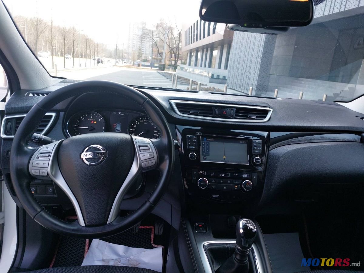 2015' Nissan Qashqai photo #6