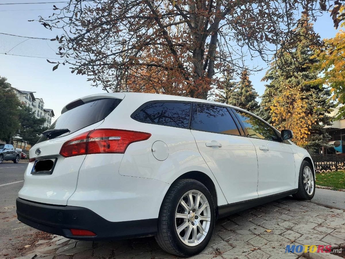 2016' Ford Focus photo #3