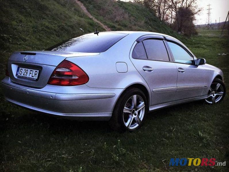 2005' Mercedes-Benz E photo #2