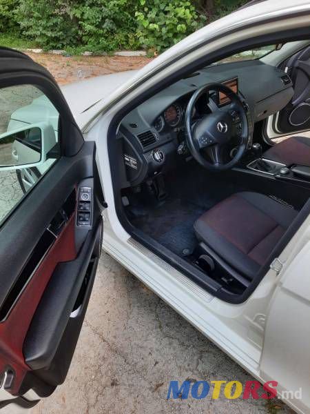 2010' Mercedes-Benz C photo #4