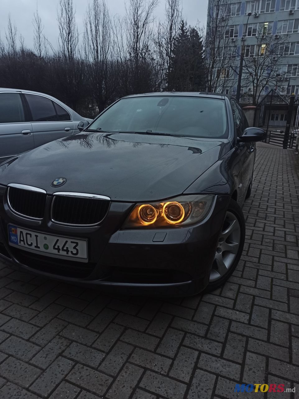 2008' BMW 3 Series photo #2