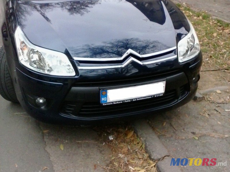 2010' Citroen C4 photo #3