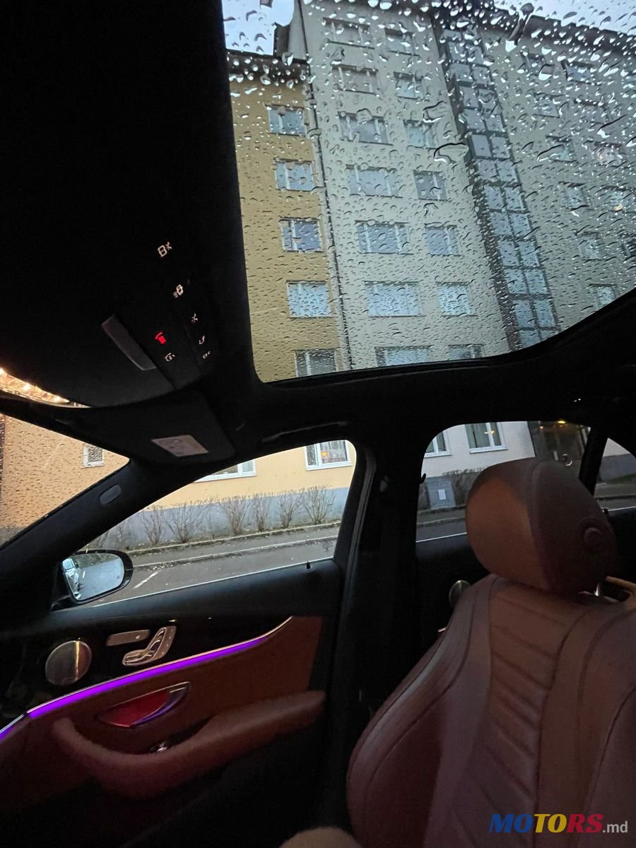 2021' Mercedes-Benz E Класс photo #6