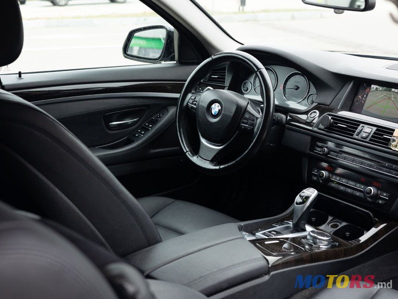 2016' BMW 5 Series photo #4