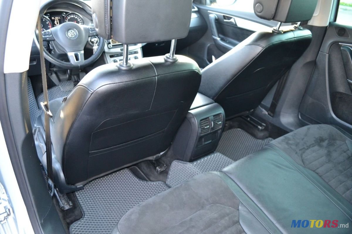 2014' Volkswagen Passat photo #2