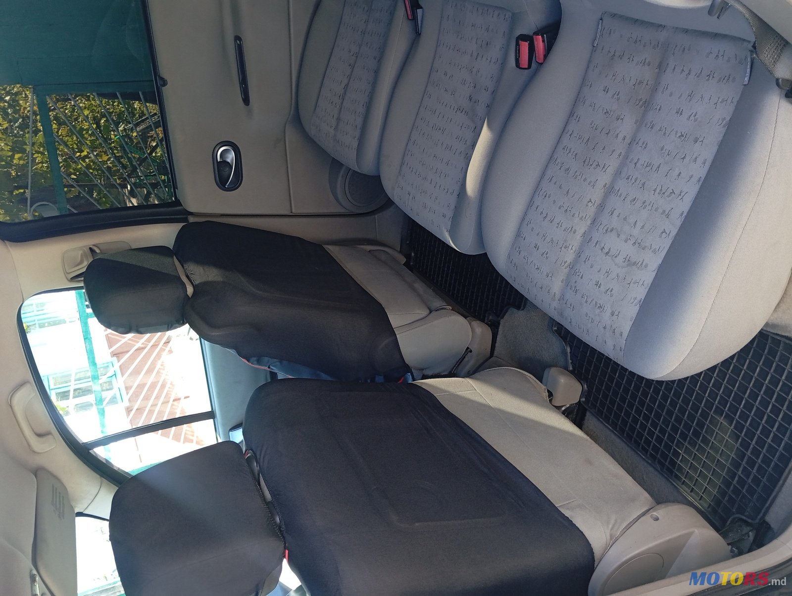 2006' Renault Scenic photo #2