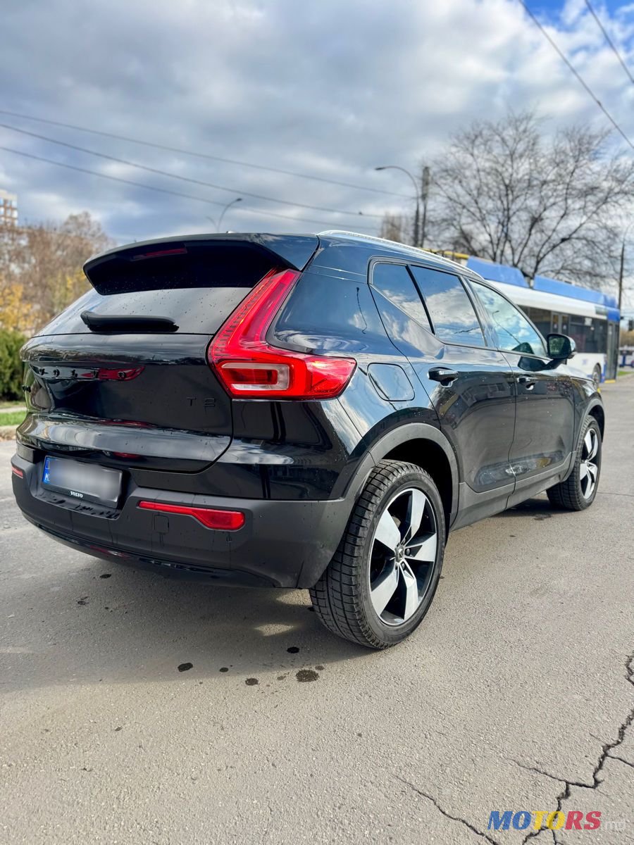 2021' Volvo XC40 photo #5