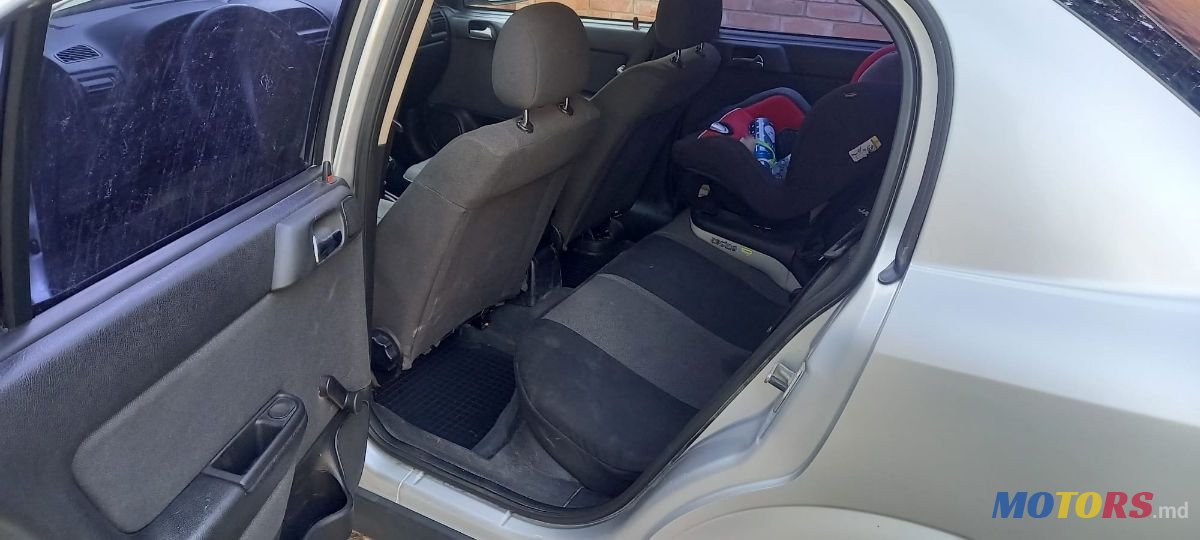 2005' Opel Astra photo #6
