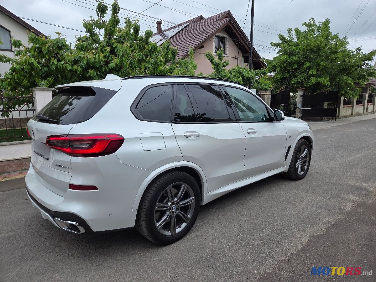 2020' BMW X5 photo #5