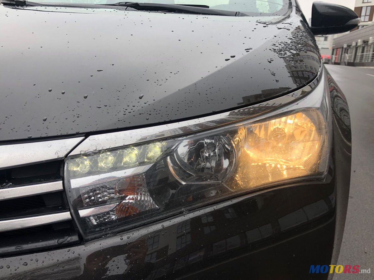 2015' Toyota Corolla photo #3