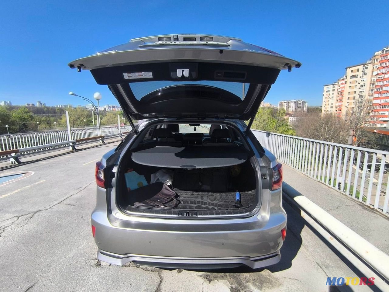 2017' Lexus Rx Series photo #4