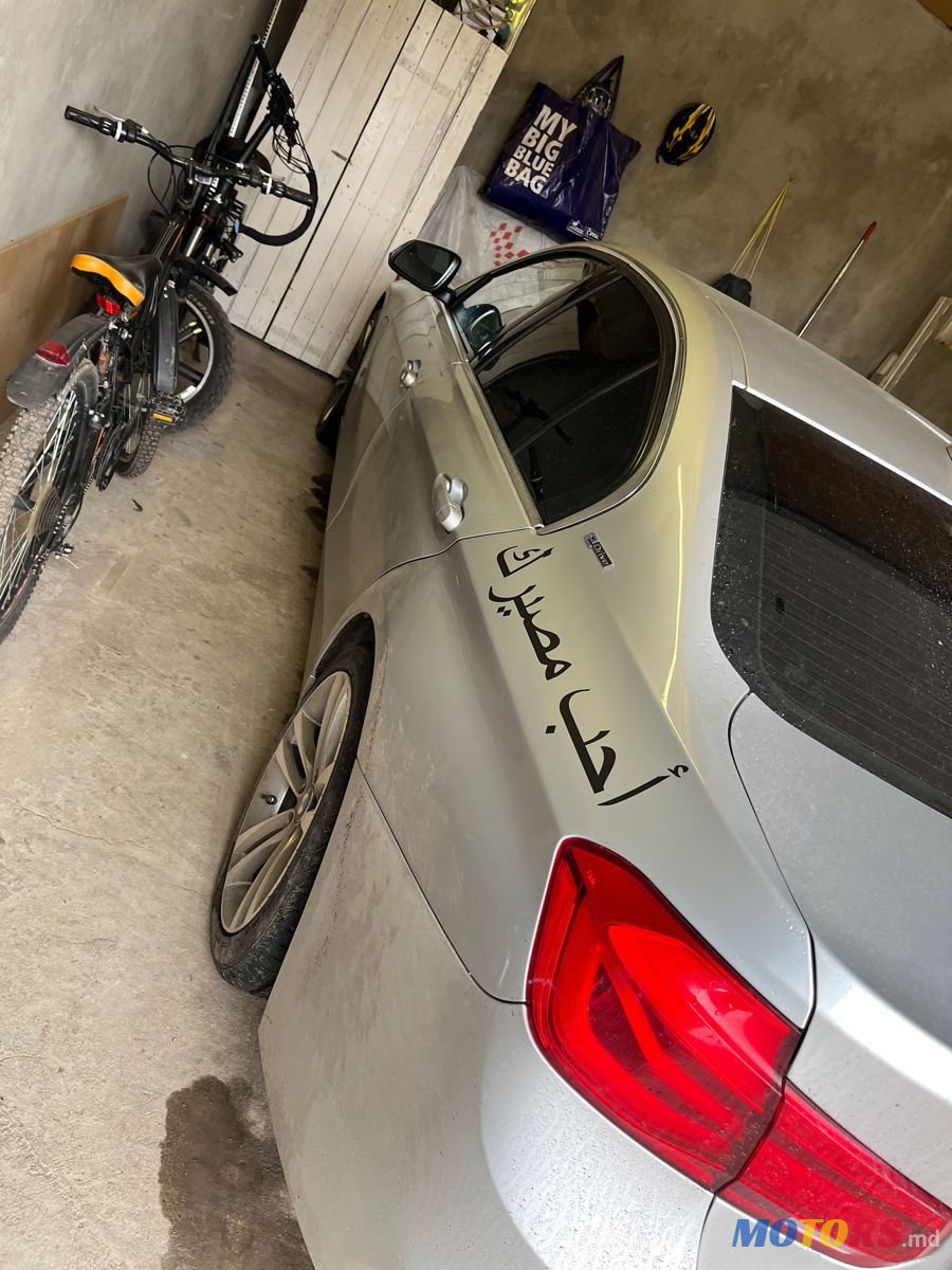 2017' BMW 3 Series photo #3