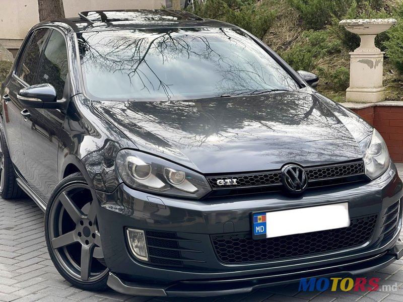 2010' Volkswagen Golf photo #1