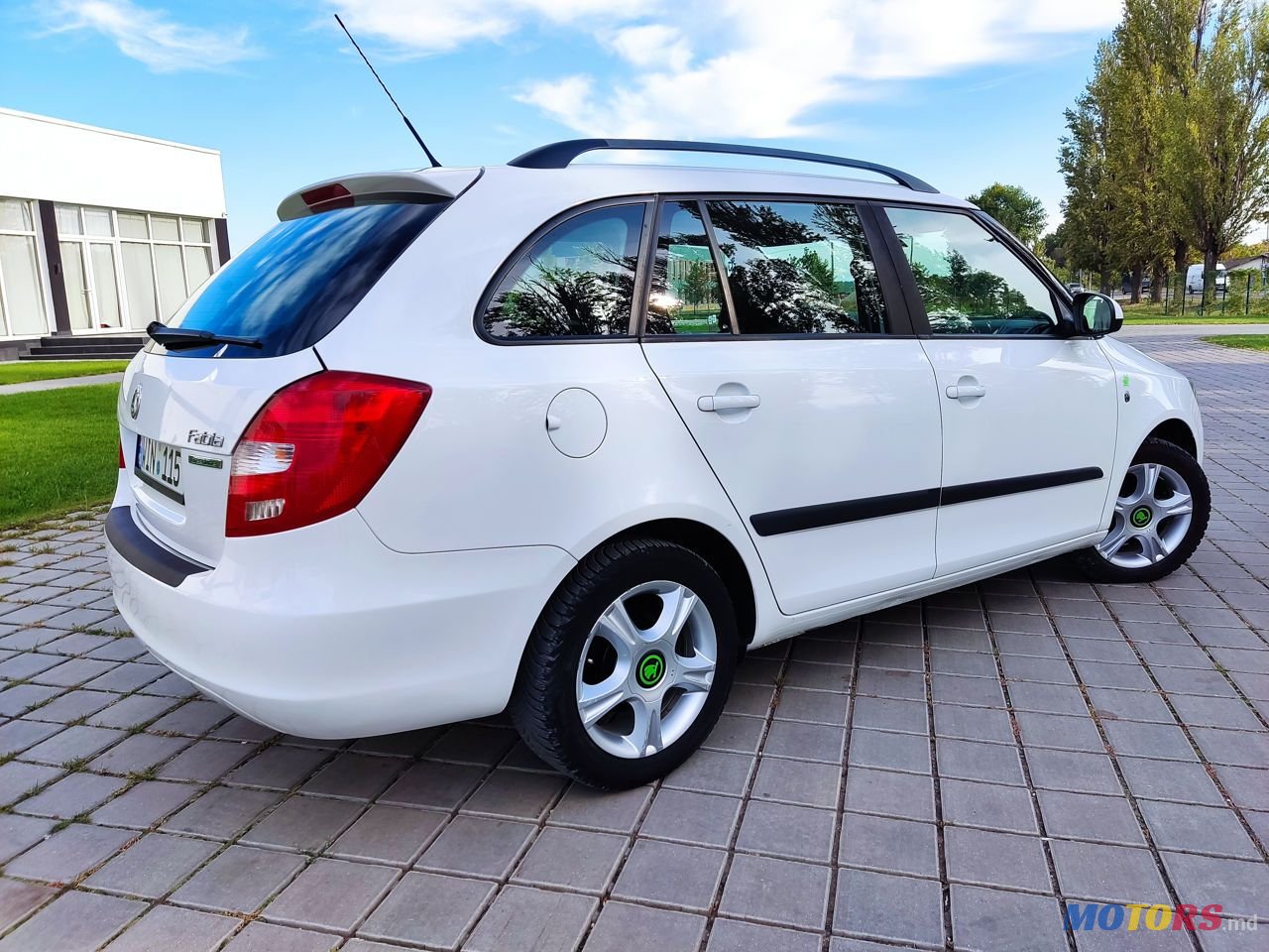 2012' Skoda Fabia photo #6