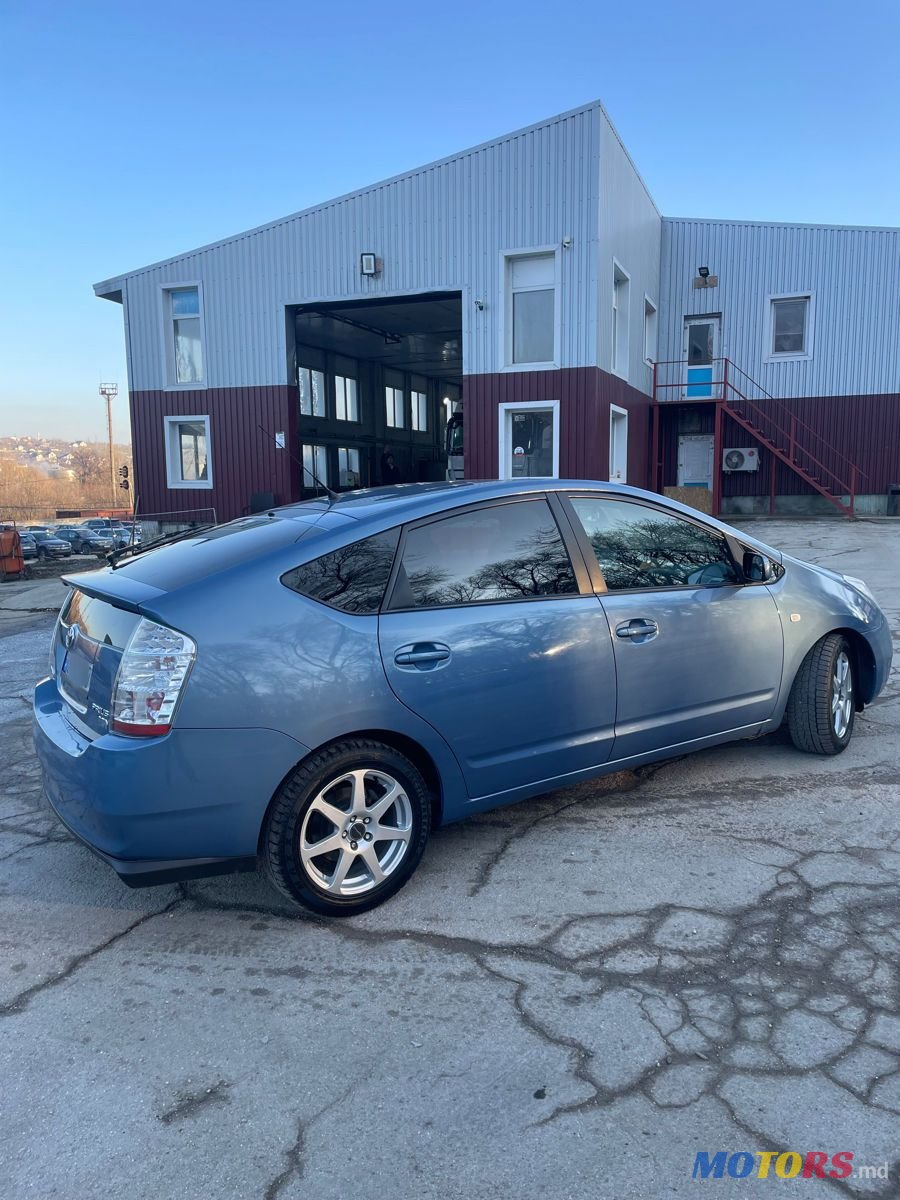 2007' Toyota Prius photo #4