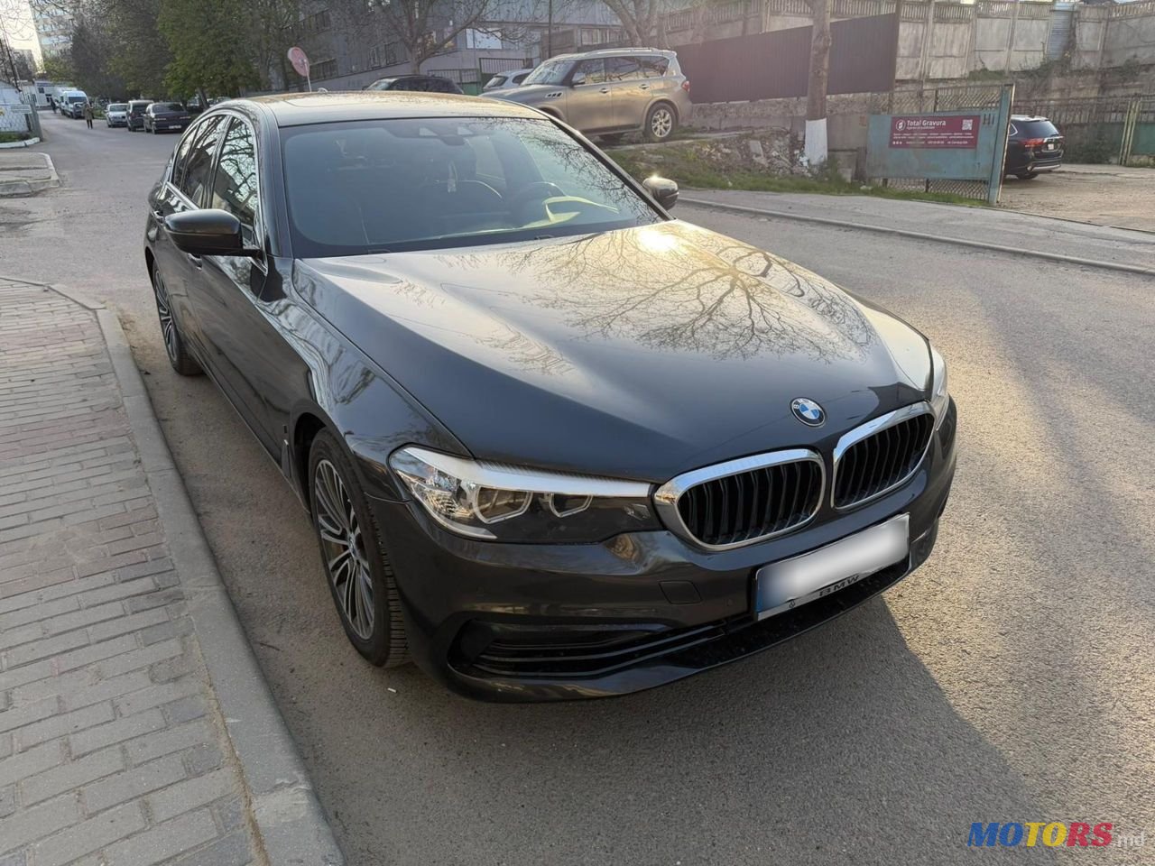 2019' BMW 5 Series photo #3