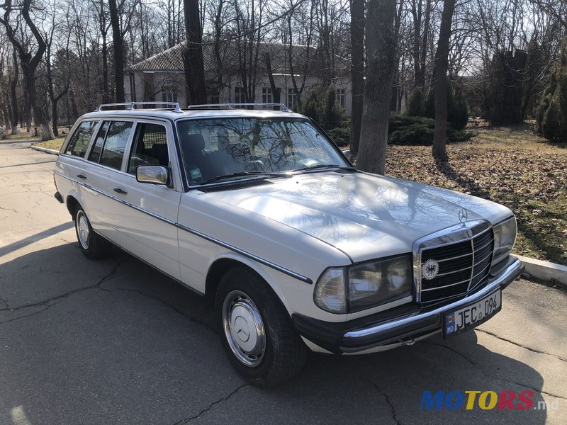 1985' Mercedes-Benz 300D S123 photo #5