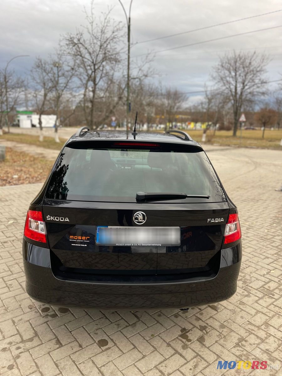 2016' Skoda Fabia photo #2