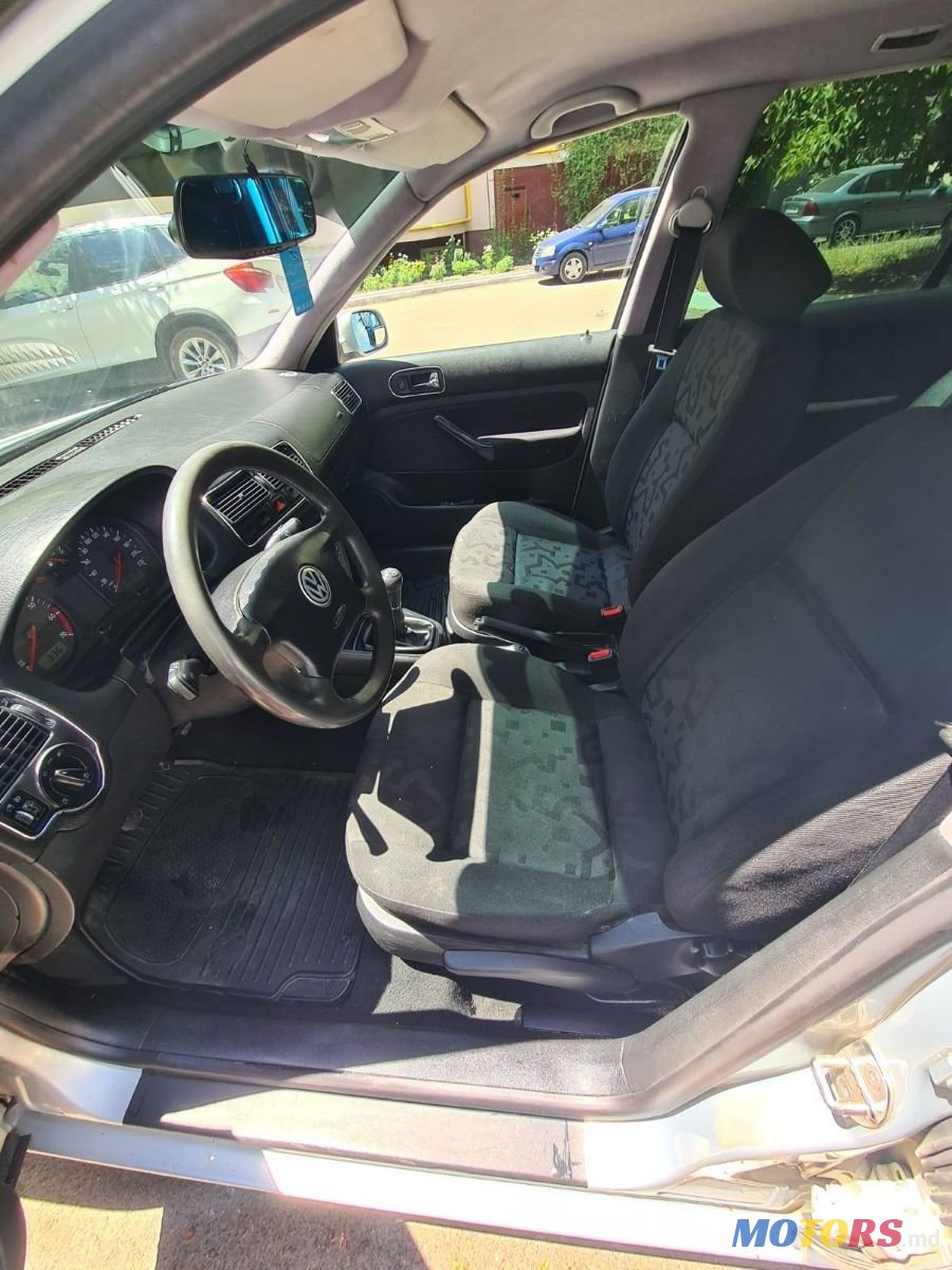 2000' Volkswagen Golf photo #4