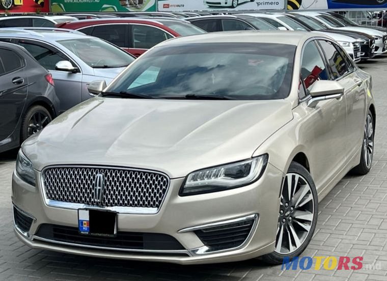 2017' Lincoln MKZ photo #2