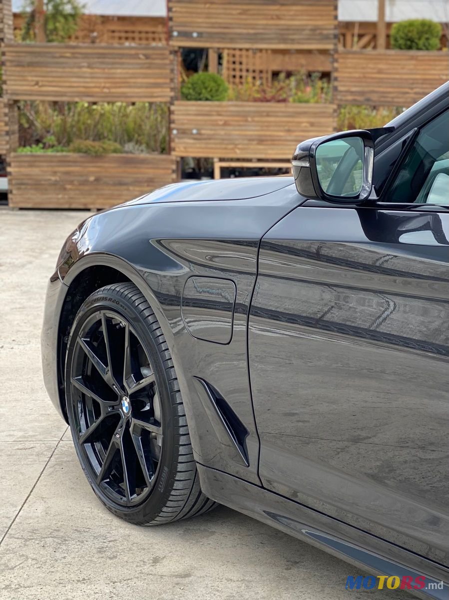 2018' BMW 5 Series photo #4