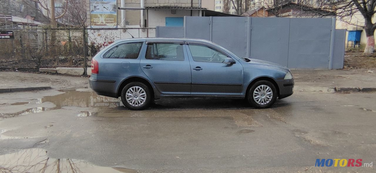 2005' Skoda Octavia photo #3