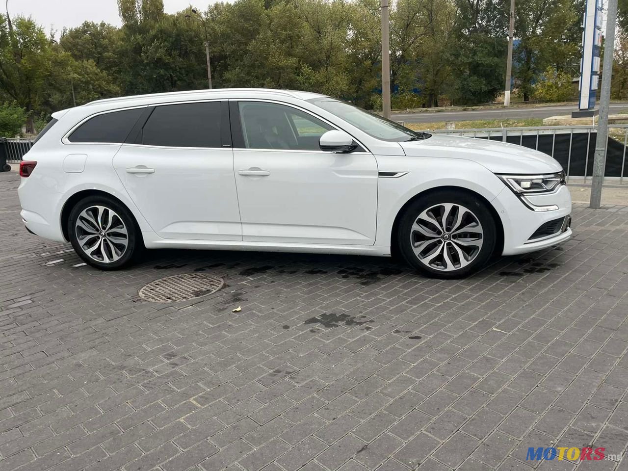 2017' Renault Talisman photo #3