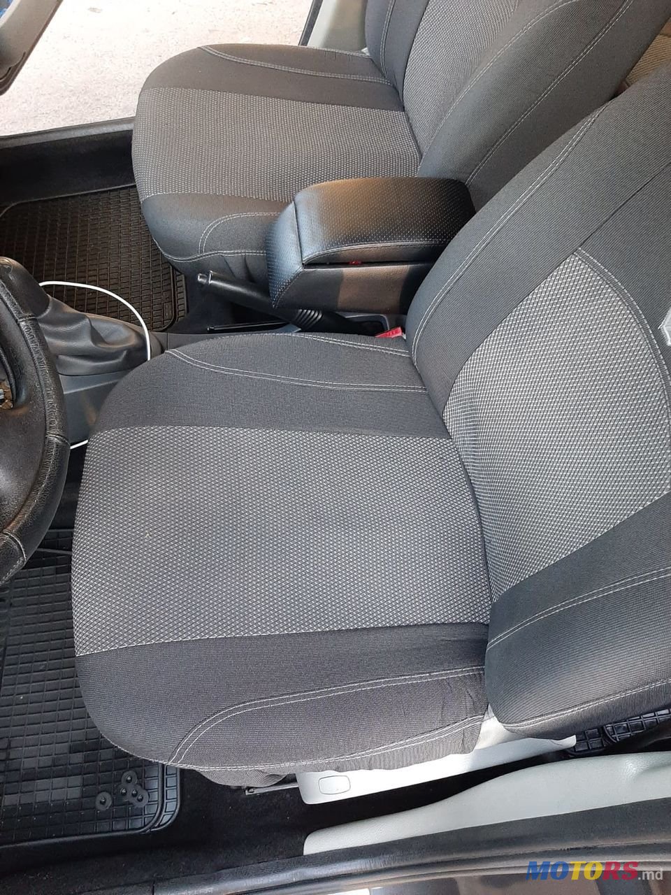 2008' Dacia Logan photo #4