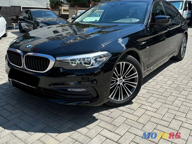 2018' BMW 5 Series photo #1