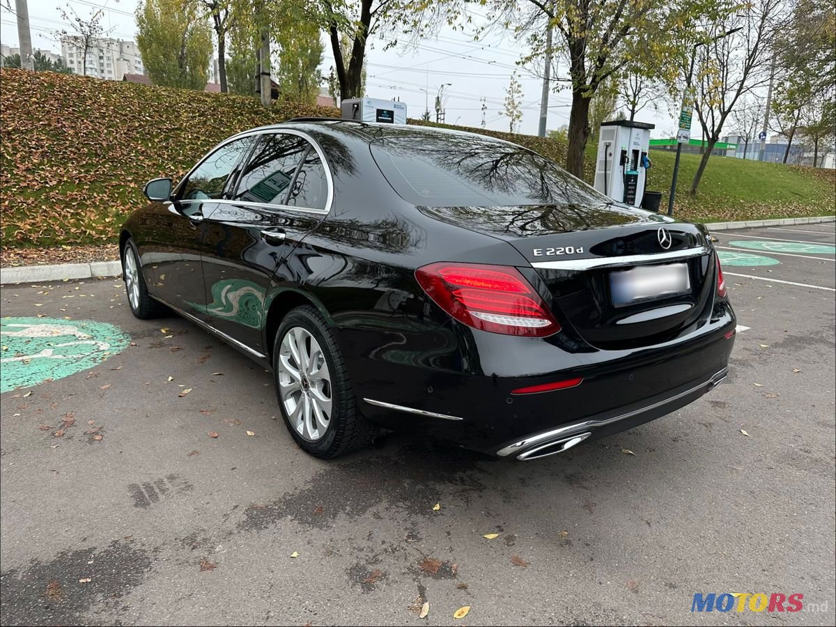 2020' Mercedes-Benz E-Class photo #5
